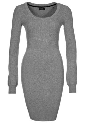 robe pull guess